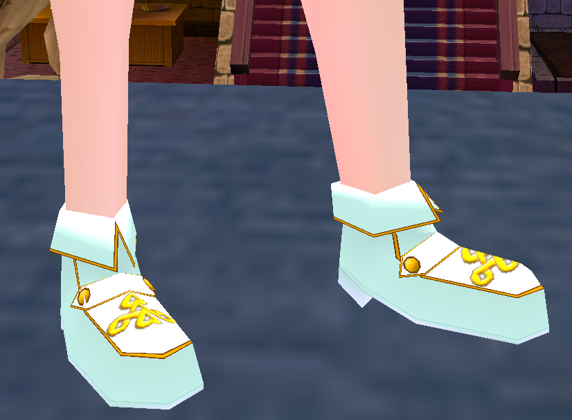 Equipped Emerald's Classic Celtic Shoes viewed from an angle