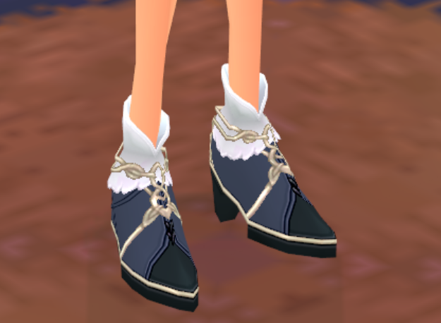 Equipped Ceann Bliana Scholar's Shoes viewed from an angle