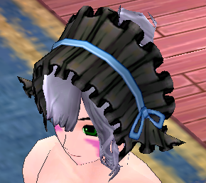 Equipped Femme Fatale Hat (F) viewed from an angle