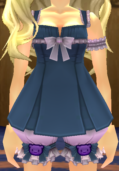Frilly Nightgown Equipped Front.png