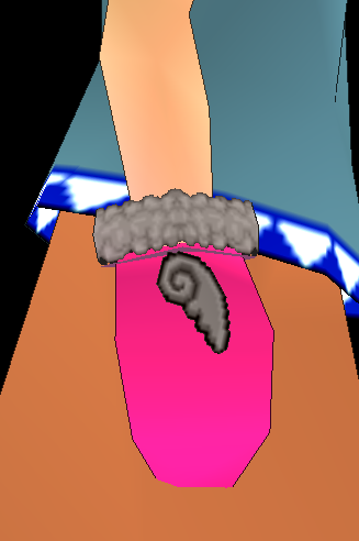 Equipped Kirin's Winter Angel Gloves viewed from the side
