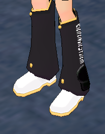 Equipped Kagamine Len Shoes viewed from an angle