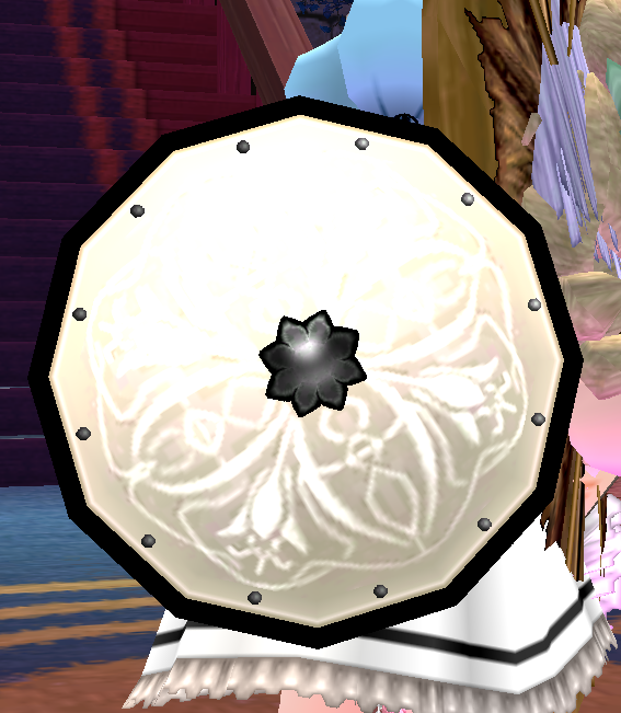 Targe Shield (Black Rim, Pale White Face) Equipped.png