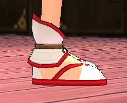 Equipped Nosuri's Shoes viewed from the side