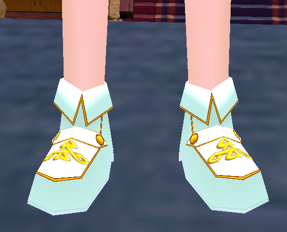 Emerald's Classic Celtic Shoes Equipped Front.png