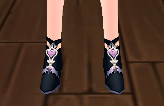Equipped Queen of Hearts Boots viewed from the front