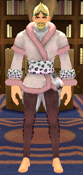 Premium Giant Winter Fur Wear (M) Equipped Front.png