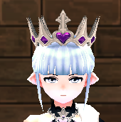 Queen of Hearts Tiara Equipped Front.png